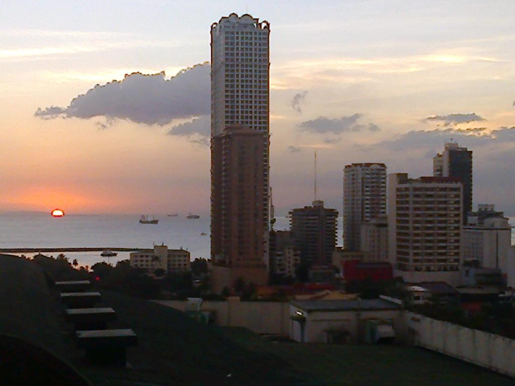 Aed Manila Bay View At Green Residences Exteriör bild